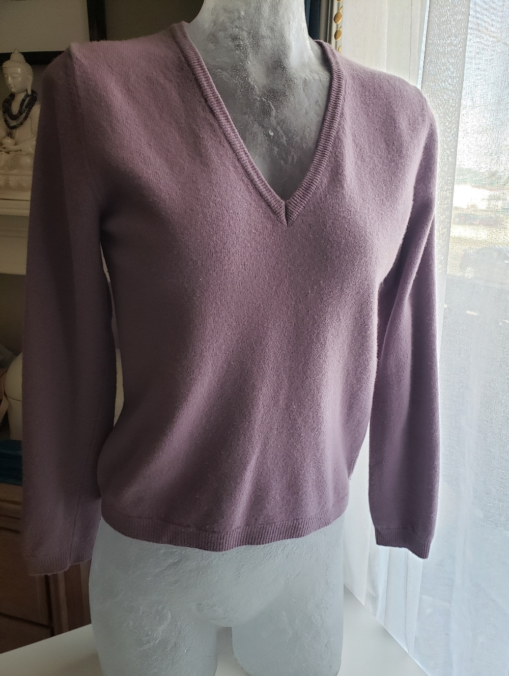 United Colors Of Benetton Lavender V-Neck 100% Merino Wool Sweater
